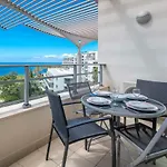 Oceanside Terrace By Madeira *