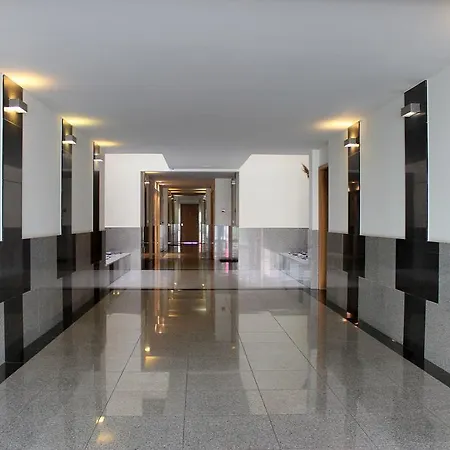 Oceanside Terrace By Madeira Funchal (Madeira)