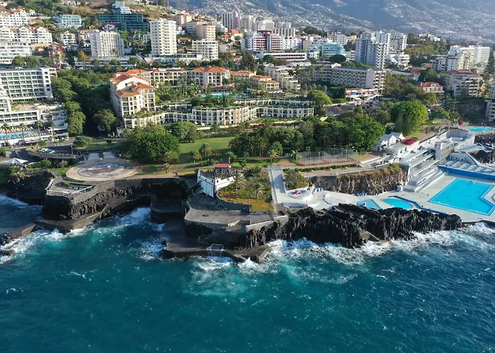 Oceanside Terrace By Madeira *