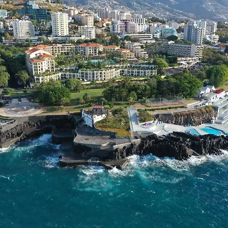 Oceanside Terrace By Madeira *