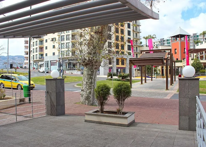 Oceanside Terrace By Madeira Funchal (Madeira)