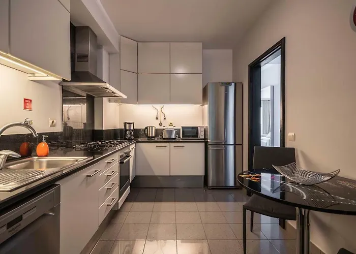 Oceanside Terrace By Madeira Funchal (Madeira)