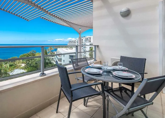 Oceanside Terrace By Madeira *