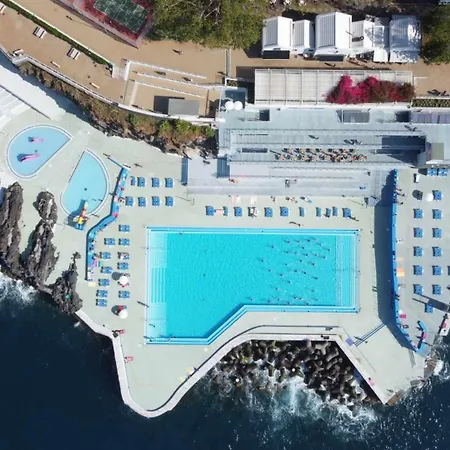 Oceanside Terrace By Madeira Funchal